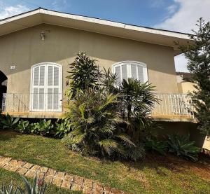 En have udenfor Casa Aconchego da Bisa - perto do Estádio do Operário!