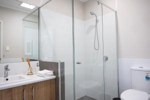 Et badeværelse på Delight house + 39 billeder