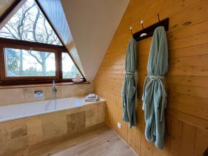 Phòng tắm tại L'Atelier Cosy & moderne, terrasse près nature +40 ảnh