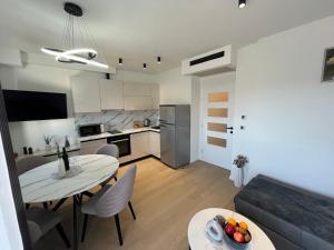 Η κουζίνα ή μικρή κουζίνα στο Apartman Ivana