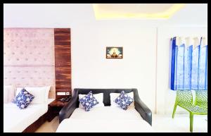 En eller flere senge i et værelse på The View Inn