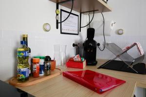 Kuchyň nebo kuchyňský kout v ubytování Maison cosy emplacement idéal Chartres, Netflix, Wifi, garage vélos