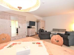 Et opholdsområde på Apartment Am Birkenhain-2 by Interhome + 23 billeder