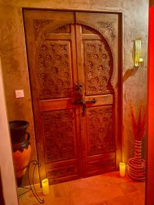 Fotografie z fotogalerie ubytování Suite 5 étoiles 1001 Merveilles avec jacuzzi et jeu pour adulte v destinaci Lagrâce-Dieu