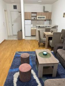 Φωτογραφία από το άλμπουμ του Apartman PETKOVIĆ Parobrodska 35 σε Σρέμσκα Μιτρόβιτσα