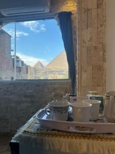 Nespecifikovaný výhled na hory nebo výhled na hory při pohledu z penzionu