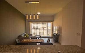 Foto dalla galleria di Cozy, elegant 2BR Via Montejo, steps to US Consulate a Xcumpich