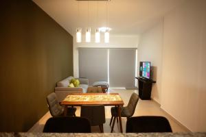 Foto dalla galleria di Cozy, elegant 2BR Via Montejo, steps to US Consulate a Xcumpich