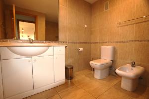 Et badeværelse på Costa linda 113 + 14 billeder