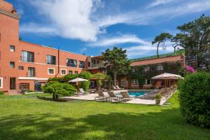 Bazén v ubytování Barradas Parque Hotel & Spa nebo v jeho okolí