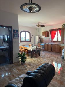 Nhà bếp/bếp nhỏ tại South Olives