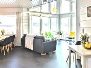 Et opholdsområde på Holiday Home Villa paasirinne a