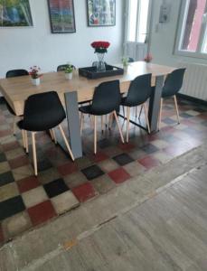 Billede fra billedgalleriet på Chambre a 5 min de Center Parc bois aux daims i Les-Trois-Moutiers + 3 billeder