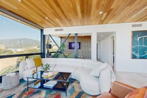 En generel udsigt til bjerge eller udsigt til bjerge taget fra feriehuset