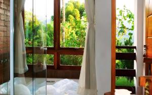 Koupelna v ubytování Colline Verte + 108 fotografií