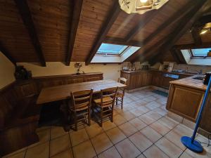 Køkken eller tekøkken på appartement le petit chalet sauna