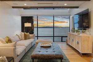 Posezení v ubytování Wander West Seattle