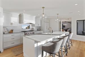 Kuchyň nebo kuchyňský kout v ubytování Wander West Seattle