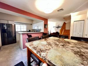 Køkken eller tekøkken på Lux Queen En-suite Wynwood - Miami