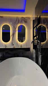 Et badeværelse på Luxueux appartement T3 + 20 billeder