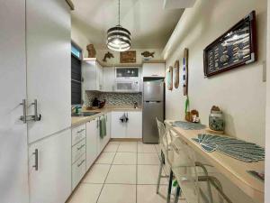 Køkken eller tekøkken på Atlantic Wave Villa