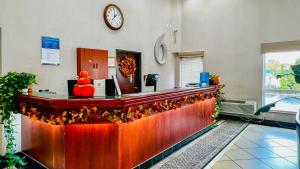 Vstupní hala nebo recepce v ubytování Studio 6 Suites Portland OR I-5 OHSU + 88 fotografií