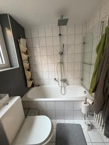 Koupelna v ubytování Gemütliches Zimmer im Pfälzer Land Zimmer Nr 2