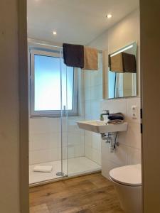 Et badeværelse på 3-Raum-Wohnung BergFrei + 6 billeder