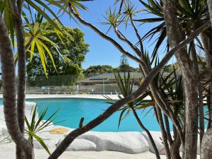 Swimmingpoolen hos eller tæt på Palacete Beach Resort