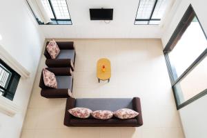 Et opholdsområde på ll COCKTAIL VILLA ll BUDGET FRIENDLY ll 3BHK ll AC ll PRIVATE POOL ll