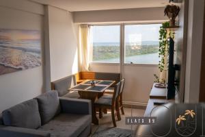 Χώρος καθιστικού στο Paiva Flats by loui 3