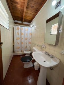 Et badeværelse på CASA CHOMULLCO, plena peatonal, entre 2da y 3ra bajada + 38 billeder