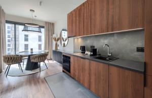 Køkken eller tekøkken på Towarowa Towers SkyLine
