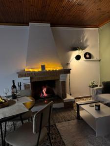 Fotografie z fotogalerie ubytování Eftychia's House v destinaci Marioláta