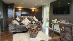 Χώρος καθιστικού στο Fa'side Lodge +13 φωτογραφίες