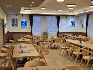 Restaurace v ubytování Penzion a restaurace Vtelenka + 20 fotografií