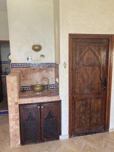 Kuchyň nebo kuchyňský kout v ubytování Hostel Mirleft