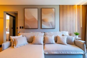 Postel nebo postele na pokoji v ubytování Apartamento de 2 suítes - 170m da Rua Coberta