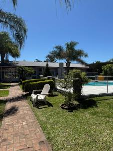 Hồ bơi trong/gần Bungalows Amancay