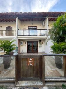 Bygningen som feriehuset ligger i + 49 billeder