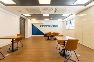 Konferenční prostory v ubytování Pé na Areia 1 min da Praia Piscina com Vista + 32 fotografií