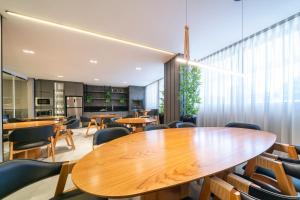 Et opholdsområde på Apartamento com Vista Mar e Piscina + 90 billeder