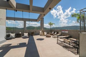 En generel udsigt til bjerge eller udsigt til bjerge taget fra lejligheden