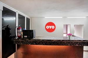 TV a/nebo společenská místnost v ubytování Hotel O Kaushal