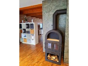 Køkken eller tekøkken på Cabin with 2 bedrooms