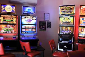 Kasino v hotelu nebo okolí