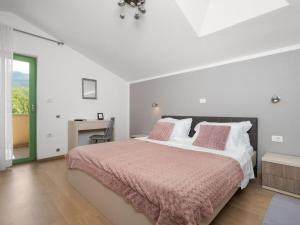 Postel nebo postele na pokoji v ubytování Mare & Monti Istra + 35 fotografií