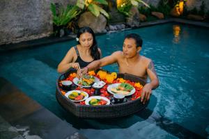 Jídlo v vily nebo okolí