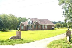 Tòa nhà nơi căn hộ tọa lạc