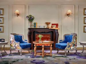 Et opholdsområde på Mercure Dalat Resort